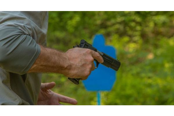 Shooting Steel With Handguns