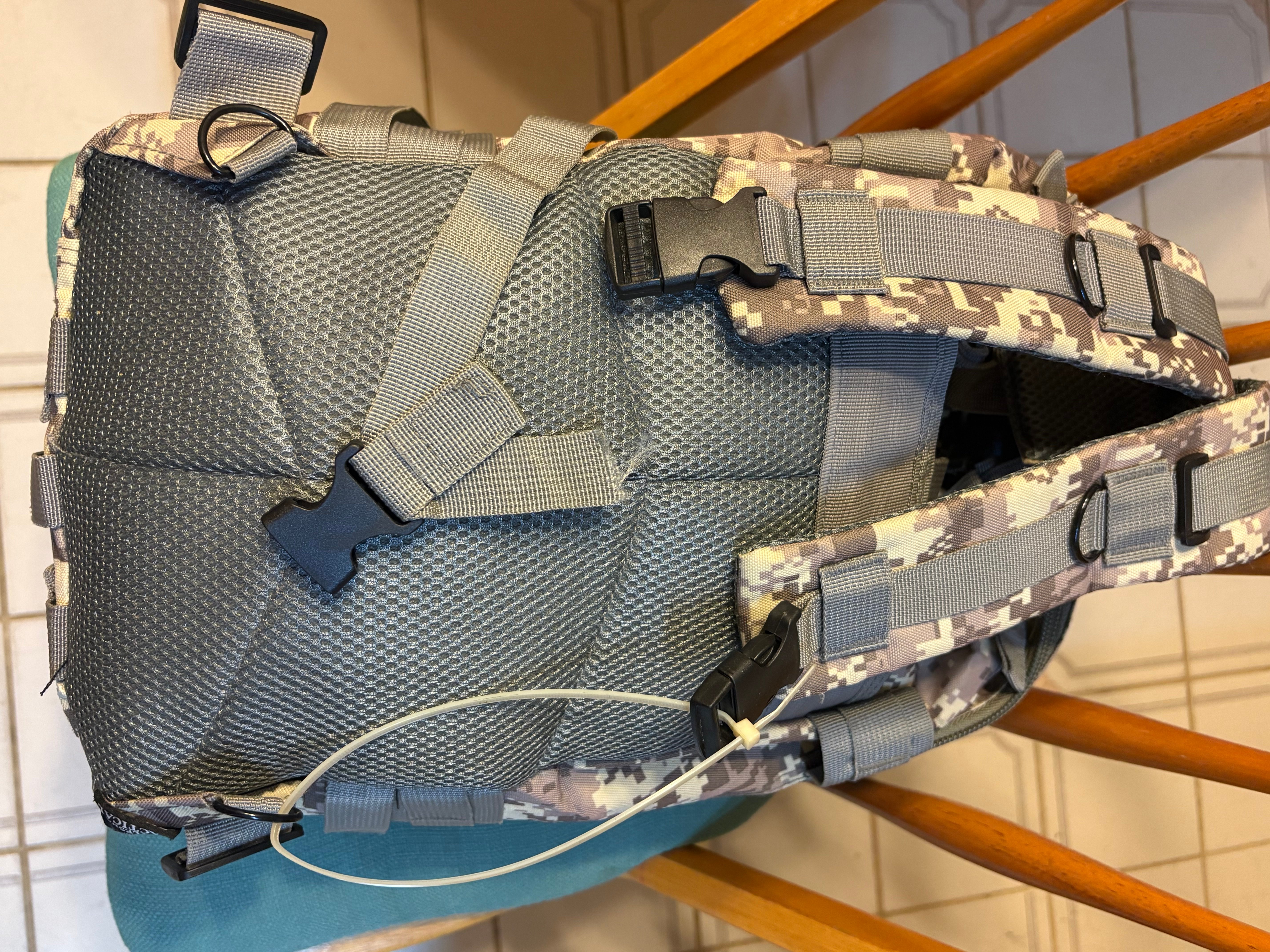 A real photo of RTAC Medium Backpack w/ Pistol Retention System by Duckman (1)